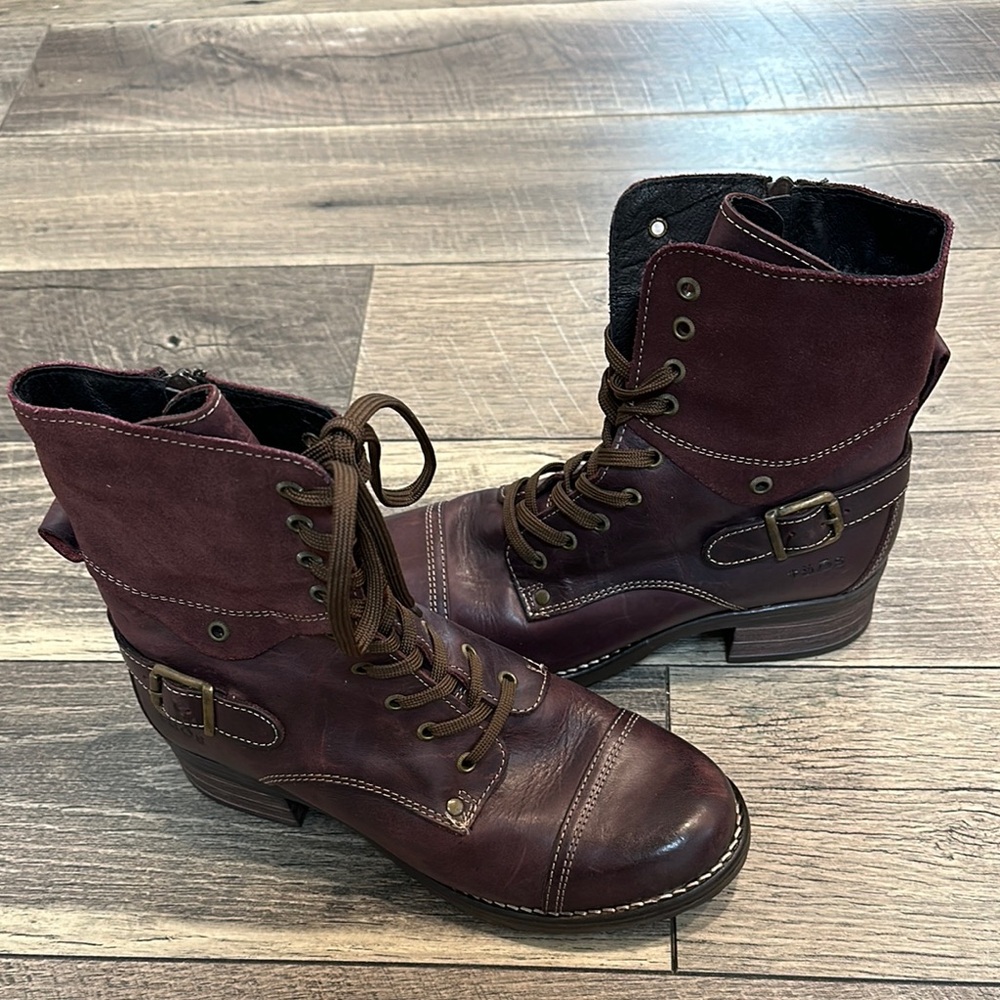 Women's leather Burgundy Lace-Up Boots NEW